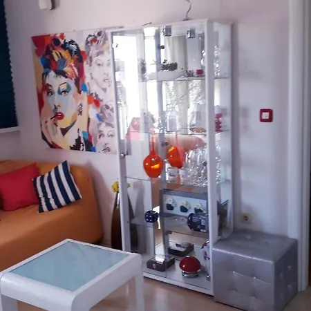 Funky Style In Centar Apartment *
